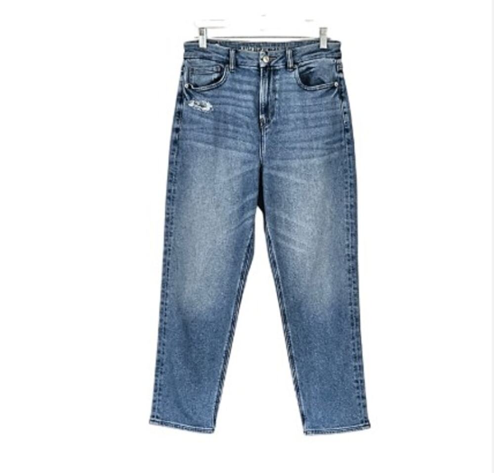 American Eagle AE Curvy Mom Jeans Size 8 Short Distressed